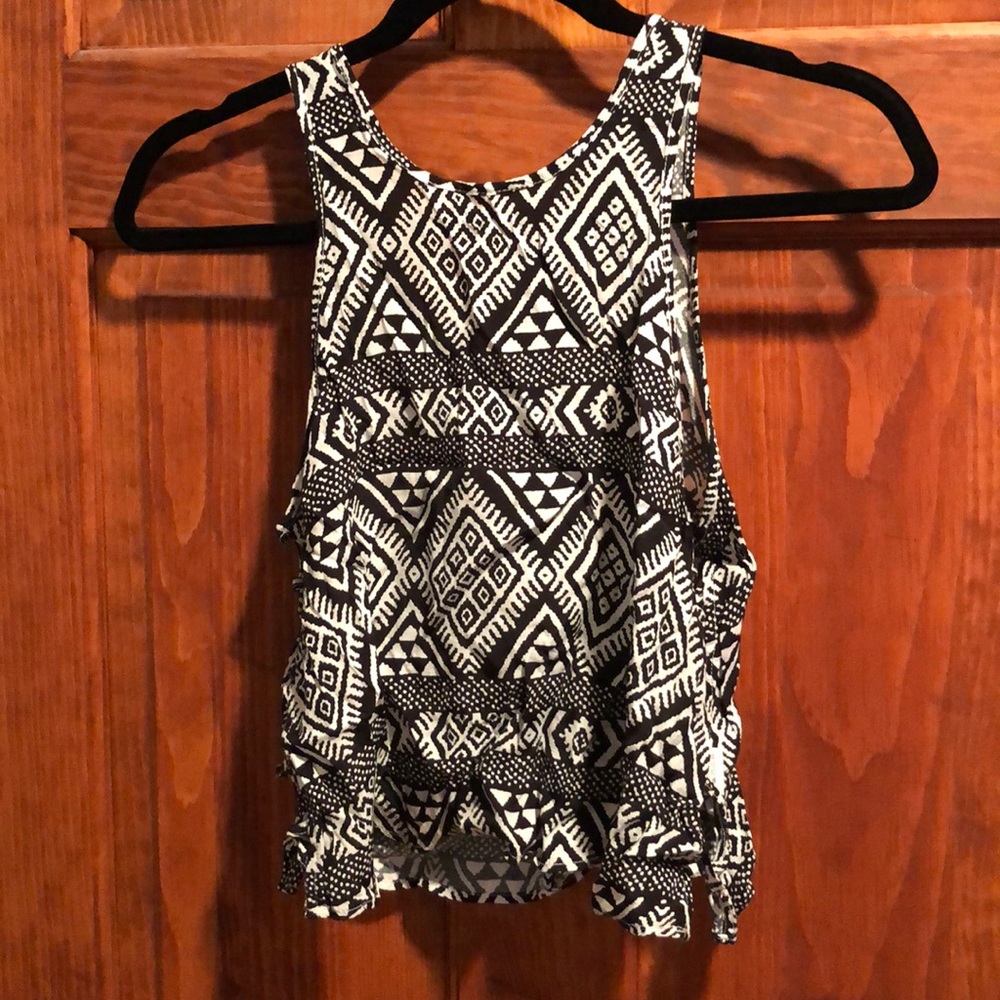 Black & white crop top